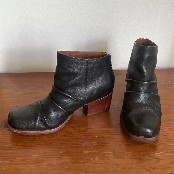 Kork-ease Leather ankle boots - Picture 1 of 6